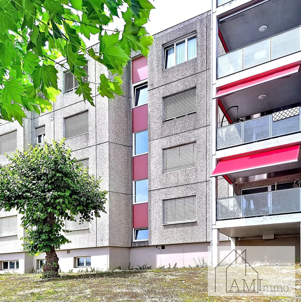 Angenehme 4.5-Zimmer-Wohnung mit Balkon in Villars-sur-Glâne