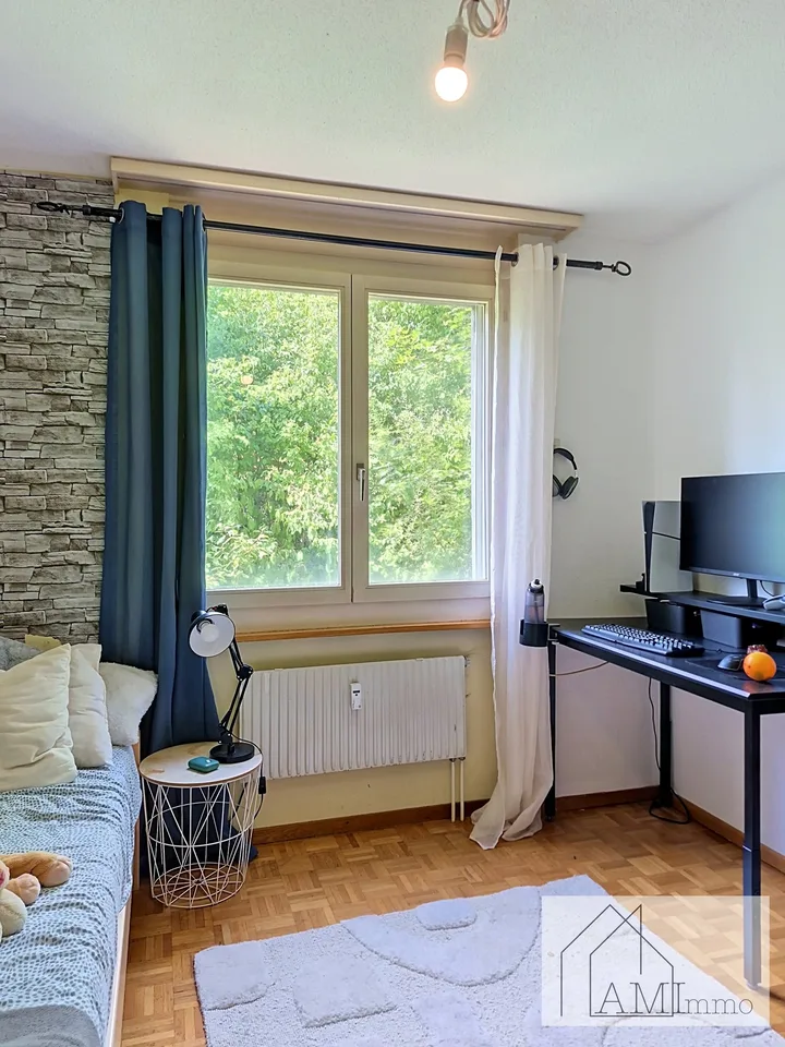 Angenehmes 4,5-Zimmer-Apartment mit Balkon in Villars-sur-Glâne – Foto 8 von 9