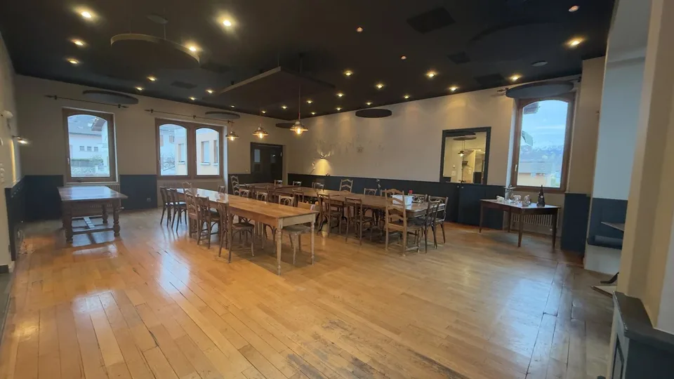 Locale commerciale con alto potenziale? Ex Buffet della Gare