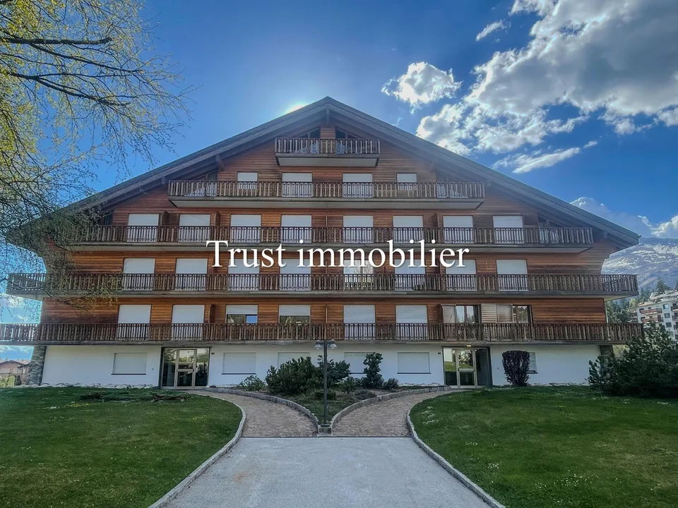 3000. Superbe appartement moderne rénové