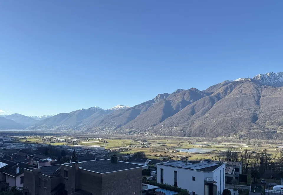 Villa moderne avec vue panoramique à S. Antonino