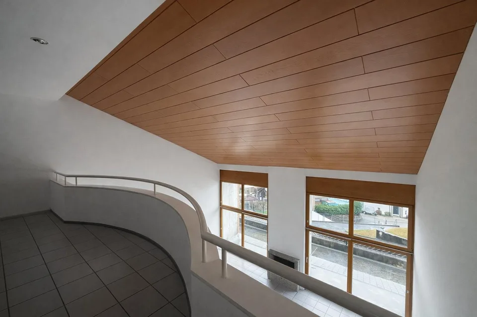 Villa moderna con vista panoramica a S. Antonino – foto 10 di 13