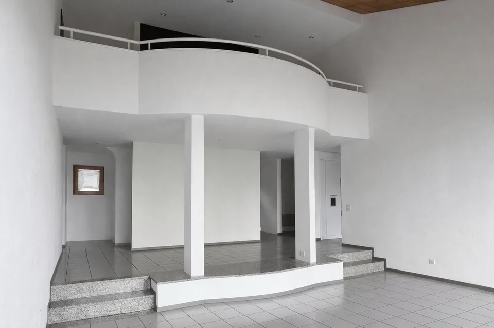 Villa moderna con vista panoramica a S. Antonino – foto 6 di 13