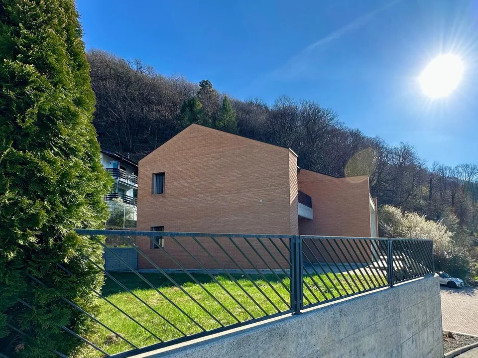 Villa moderne avec vue panoramique à S. Antonino