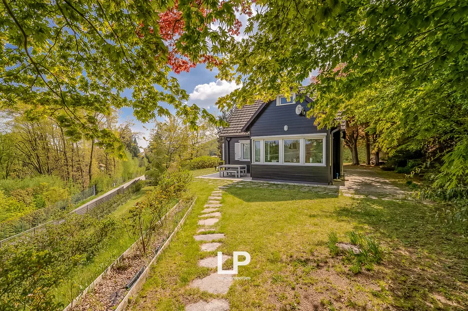 Chalet surrounded by nature in Alpino Gignese