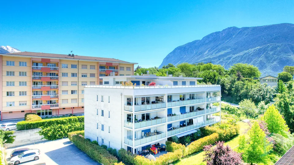 EXCLUSIF Splendide appartement 4 ½ pièces avec spacieux balcon