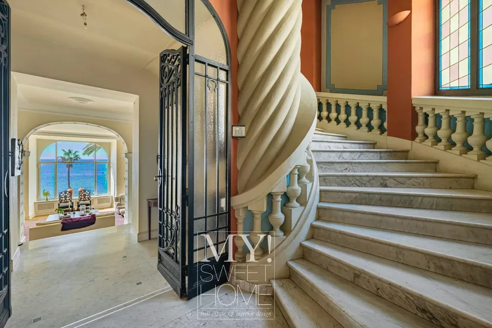 Cannes Midi | Historische Waterfront-Villa mit Belle-Époque-Charakter