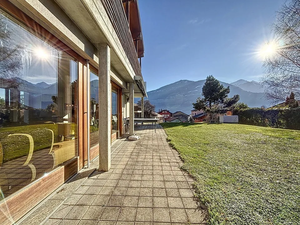 Prächtige Architektenvilla in ruhiger Lage – Foto 9 von 13