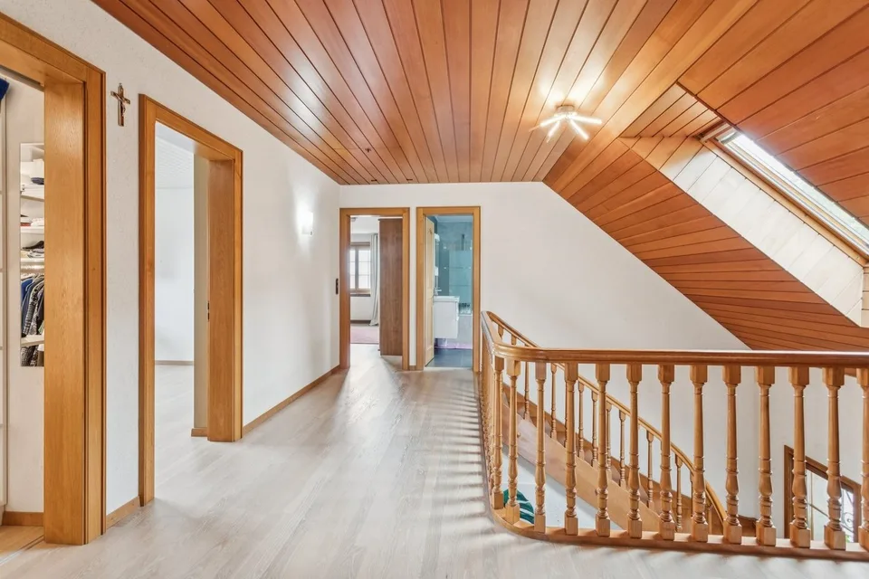 Verfallen Sie dem Charme dieses einzigartigen Hauses in Ursy – Foto 8 von 13