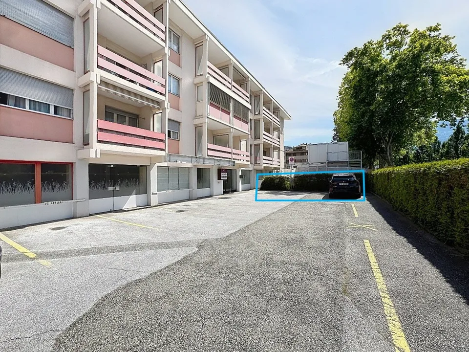 Sion, centro città: ufficio o locale commerciale di 230 m² con grande potenziale di ristrutturazione – foto 8 di 9
