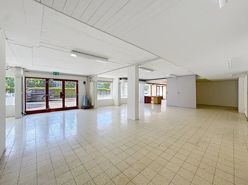 Sion, centre-ville : local commercial de 230 m² avec un grand potentiel d'aménagement