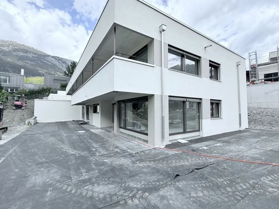 Einzigartige Erdgeschoss Wohnung mit alpinen Weitblick in Brig und grosser Sonnenterasse