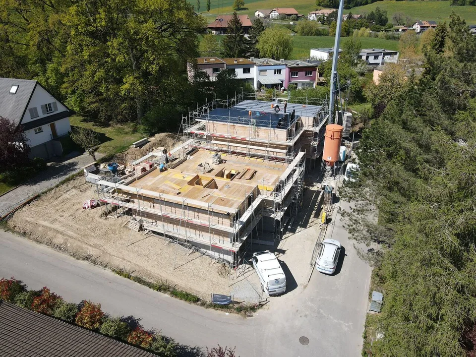 Besuche sind möglich! Mehr als 3 Villen verfügbar