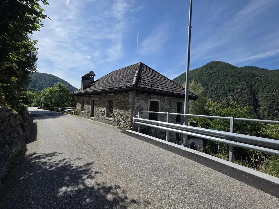 TIPICA,SPAZIOSA CON TANTO SOLE E NATURA
