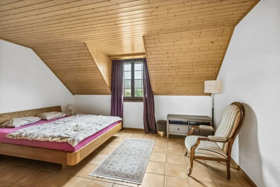Geräumige 180m2 Wohnvilla im Herzen des Dorfes mit Büro – Foto 7 von 13