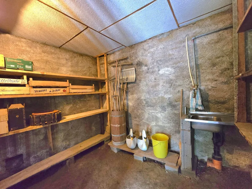 Wohnungen zur Renovierung und Zusammenlegung in einem authentischen Dorfhaus, Val d’Hérens – Foto 24 von 25
