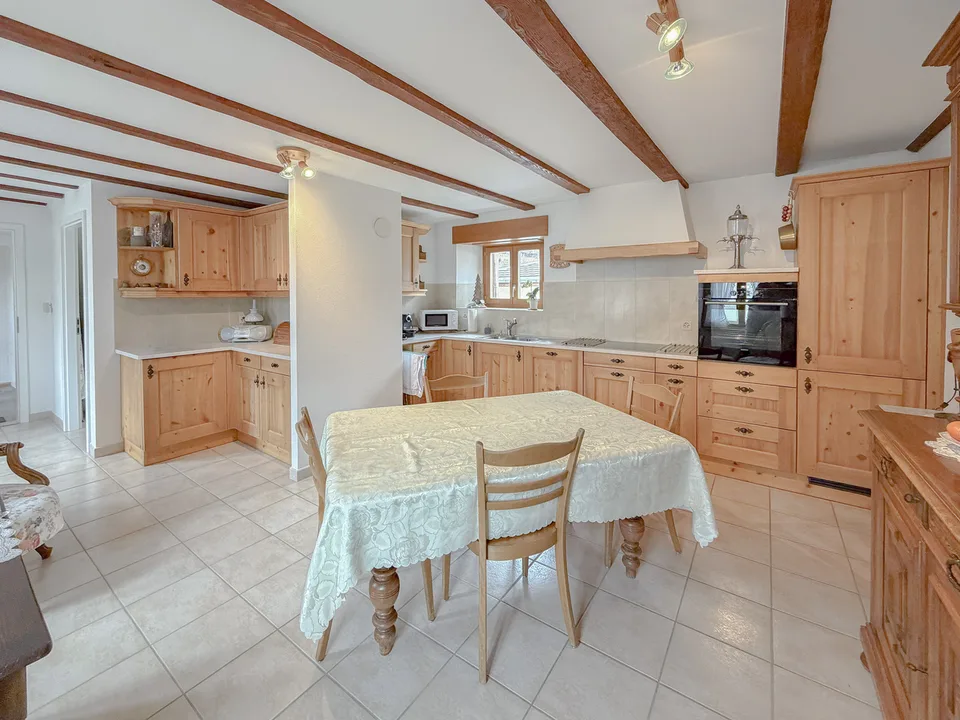Casa familiare con garage nel cuore di Fleurier