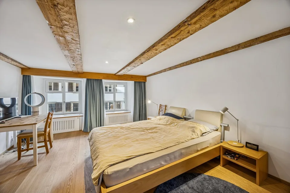 Maison de rang historique de 9 pièces avec confort moderne à Waldenburg – photo 13 sur 25