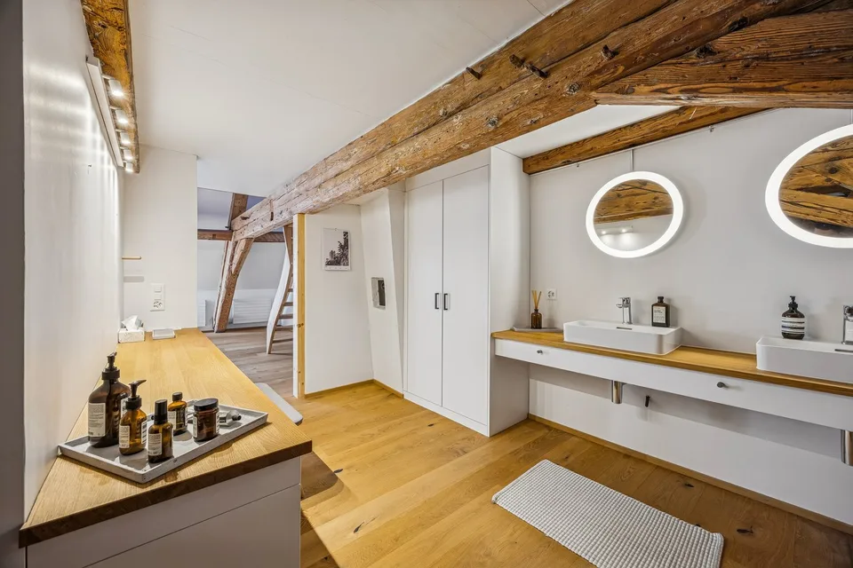 Maison de rang historique de 9 pièces avec confort moderne à Waldenburg – photo 22 sur 25