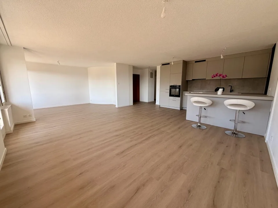 Schöne Wohnung in Tolochenaz in einer gut gepflegten Wohnanlage