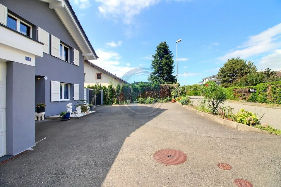 Charmantes Reihenhaus mit 7,5 Zimmern