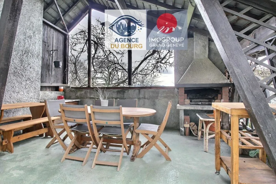 Echtes Bauernhaus mit Panoramablick und großem Potenzial - Thusy