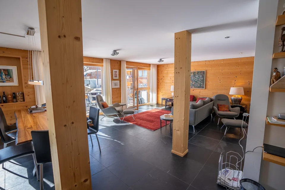Luxuriöse Maisonettewohnung mit Ski-in/Ski-out, Garten und Abendsonne auf der Golmenegg – Foto 21 von 29
