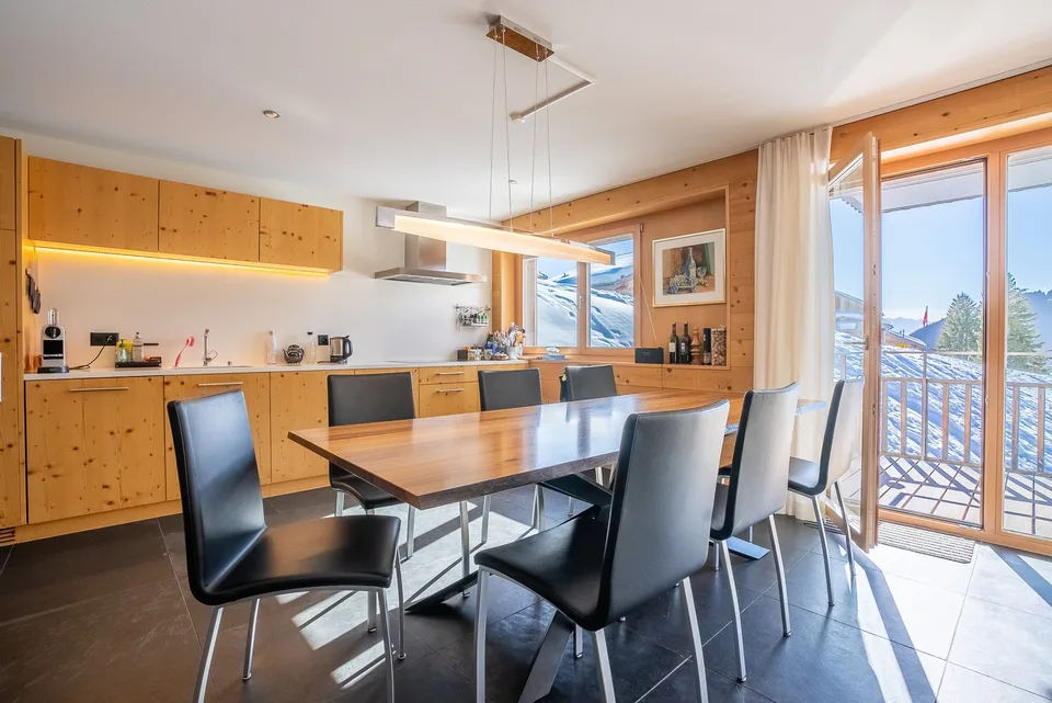 Luxuriöse Maisonettewohnung mit Ski-in/Ski-out, Garten und Abendsonne auf der Golmenegg – Foto 22 von 29