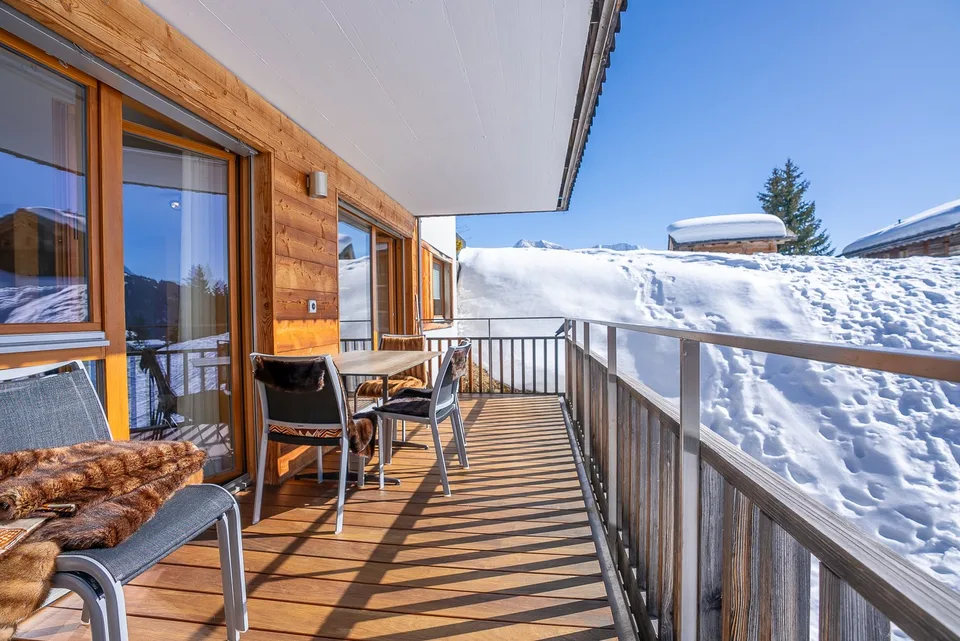 Luxuriöse Maisonettewohnung mit Ski-in/Ski-out, Garten und Abendsonne auf der Golmenegg – Foto 18 von 29