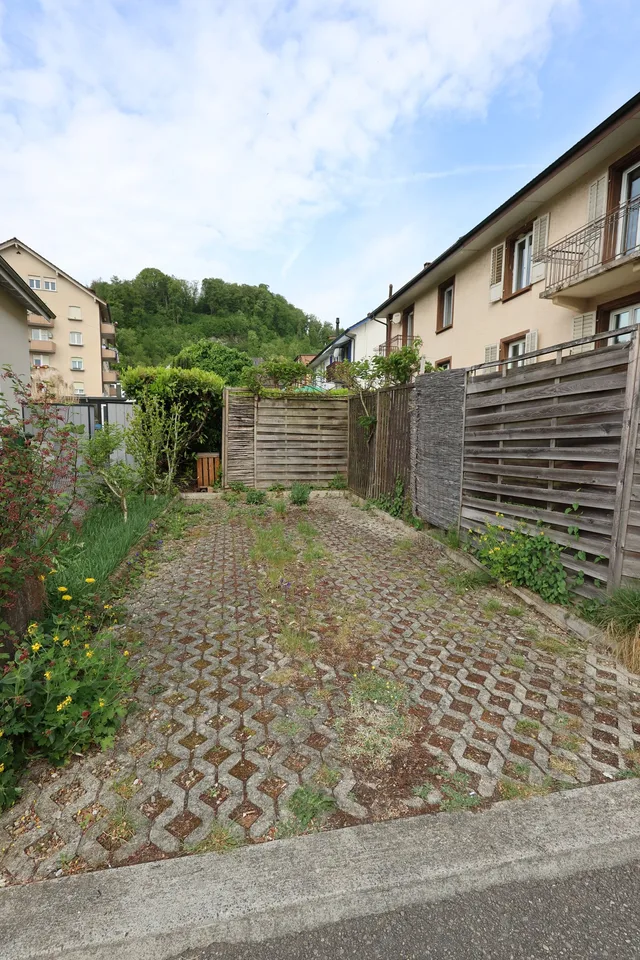 Casa multifamiliare affascinante con 2 appartamenti a Trimbach