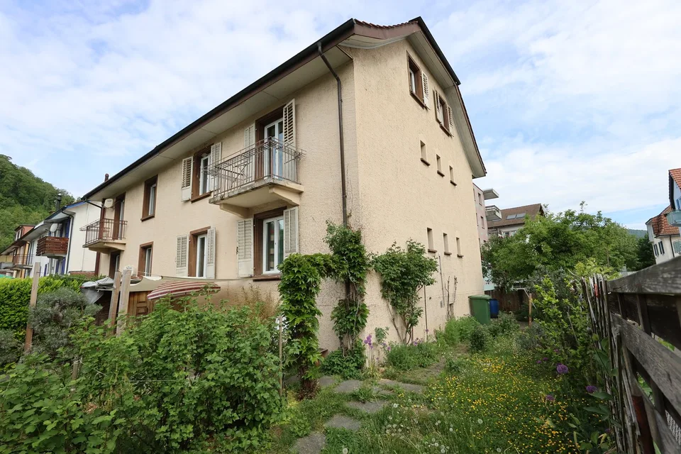 Casa multifamiliare affascinante con 2 appartamenti a Trimbach