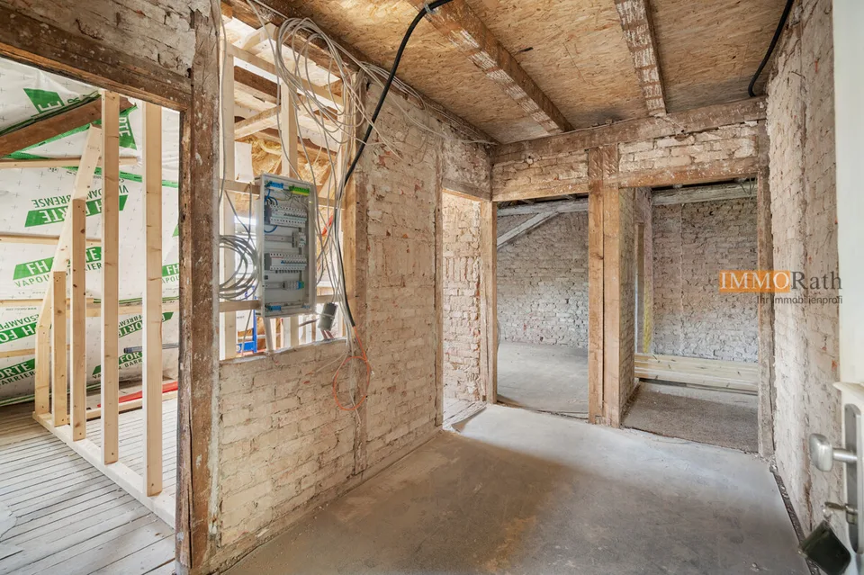 IMMORath.de - Construction en shell avec potentiel : créez votre maison de rêve !