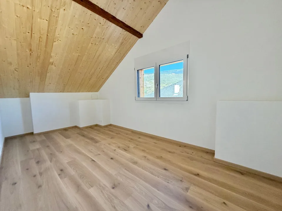 Adjoining 3.5-room villa in Chalais – photo 7 of 12