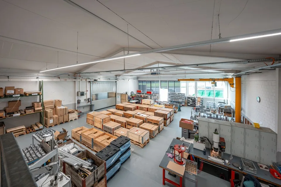 Commercial property with building land reserve