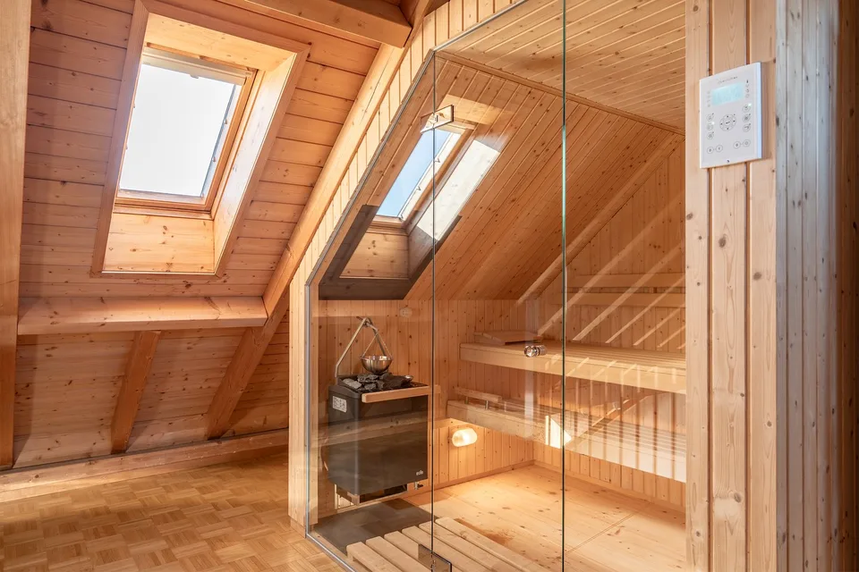 Grosse 4-Zimmer-Maisonette-Wohnung mit Sauna und herrlicher Aussicht in Schüpfen – Foto 15 von 15