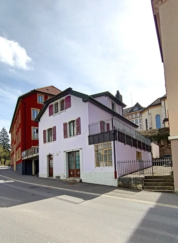 Schönes Haus zu renovieren / umzuwandeln mit zusätzlichem Baupotenzial – Foto 17 von 17