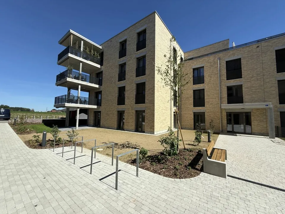 4.5-Room Ground-Floor Apartment with Spacious Garden (D 0.5) – photo 1 of 18