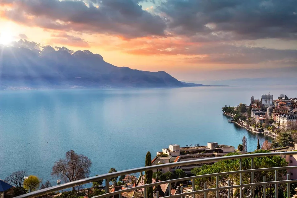 Meraviglioso appartamento di 5.5 locali in una residenza di prestigio in vendita nel centro di Montreux