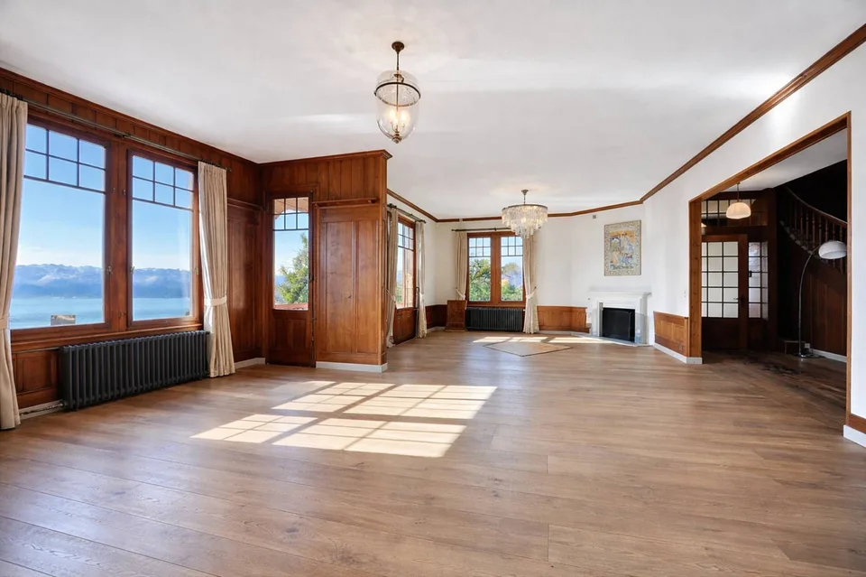 Proprietà affascinante con vista dominante su Montreux e vista mozzafiato sul lago