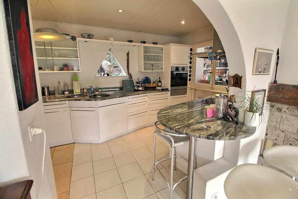 Superba casa individuale con vista lago in viager occupato senza affitto