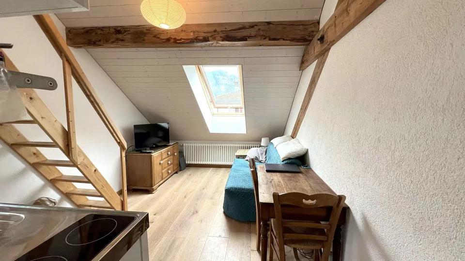 Haus mit Vermietungspotenzial zu verkaufen – Foto 10 von 11