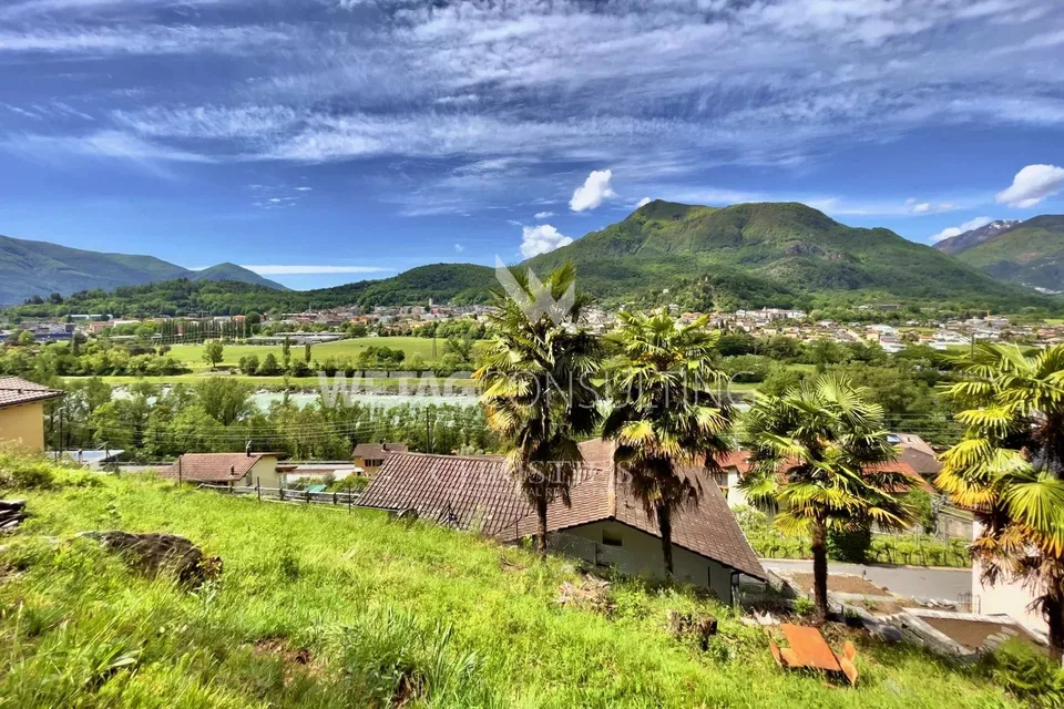 Schönes Bauland in Solduno mit Panoramablick zu verkaufen