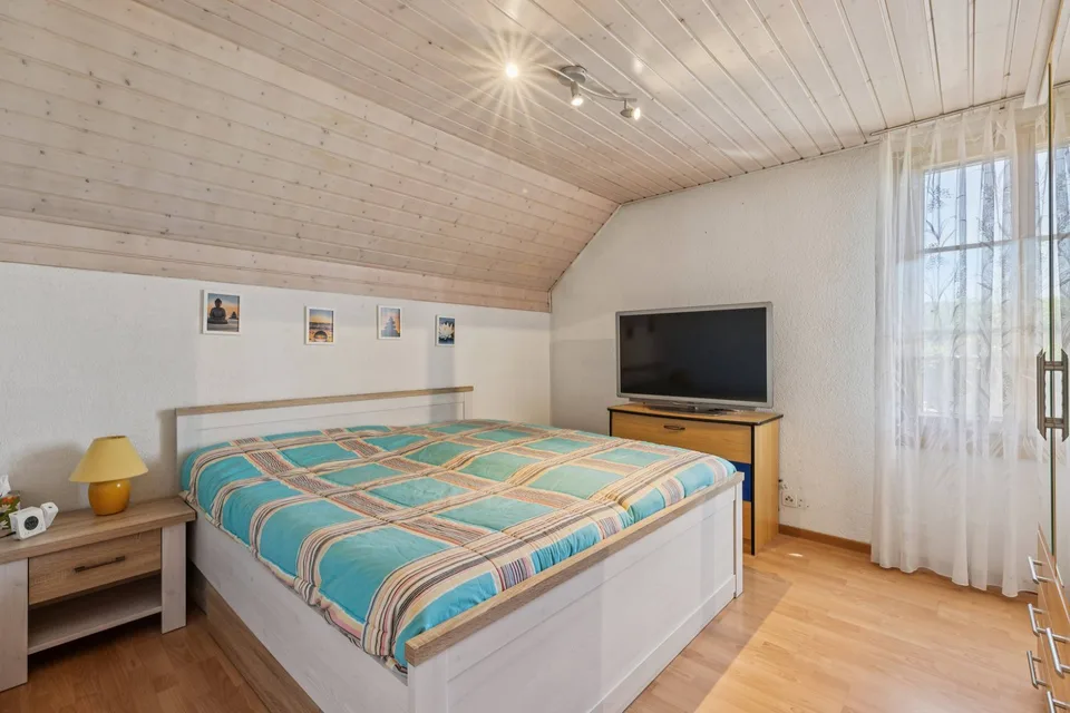Einfamilienhaus mit Anbauten