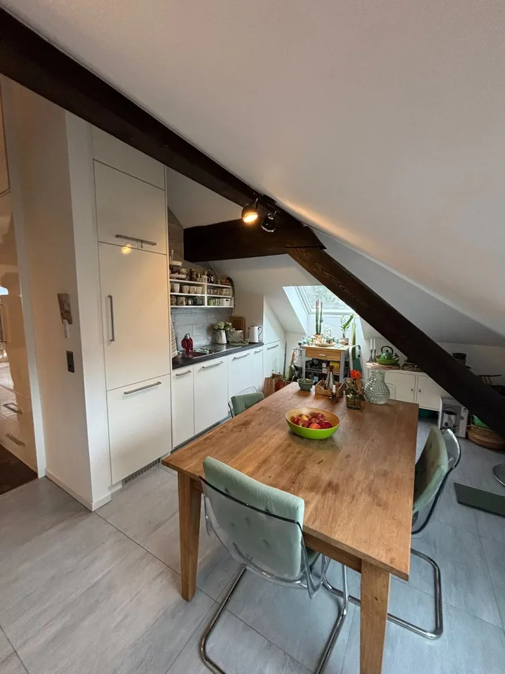 In vendita: appartamento 3,5 locali 127 m² a Bulle, luminoso e atipico