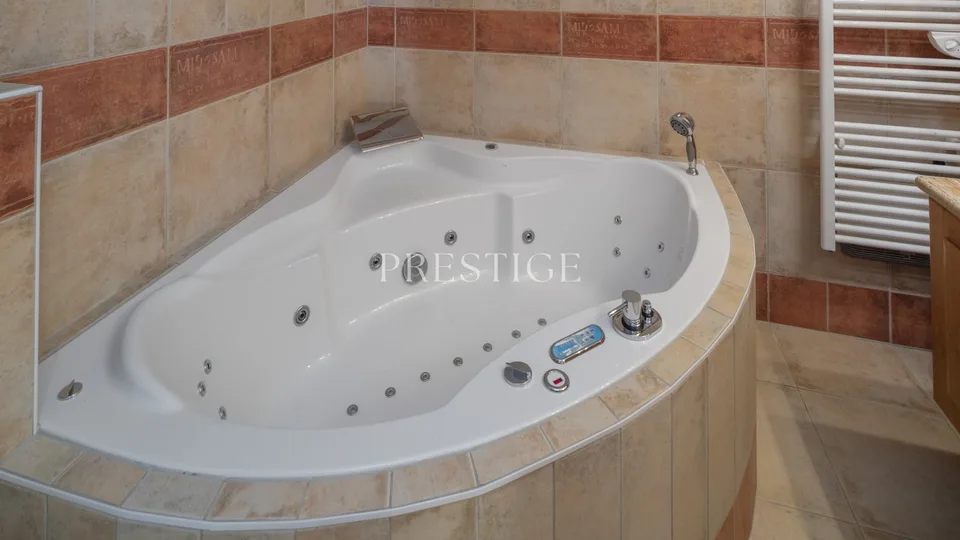 Ravissant 5.5pces à deux pas du centre de Crans-Montana – photo 13 sur 20