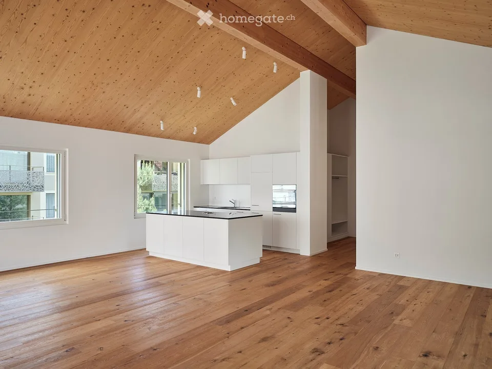 NACHTFRISCH - Exklusive Dachwohnung mit grosser Dachterrasse und Bergsicht im Zentrum von Meiringen