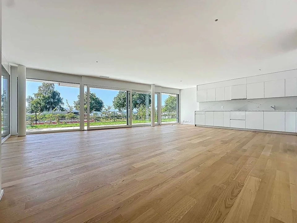 Eccezionale appartamento di 5.5 locali con terrazza e giardino privato