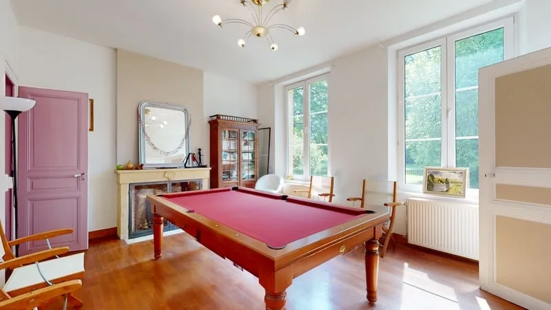 Exceptional master house on 1.6 hectares of land