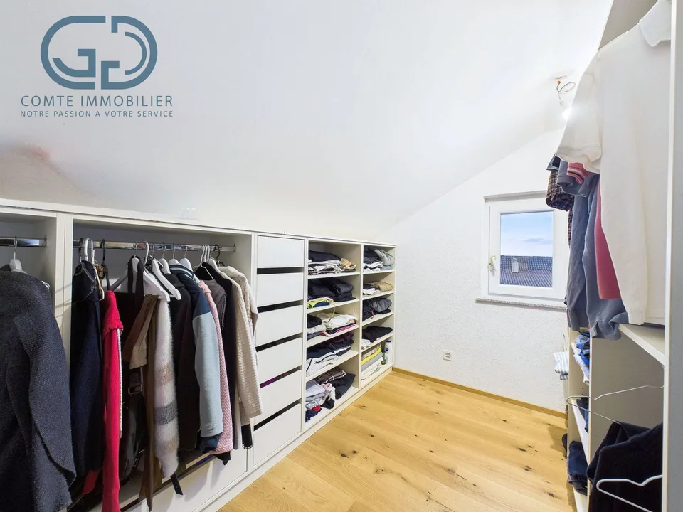 Wohnung mit 7 Zimmern renoviert – Foto 7 von 11
