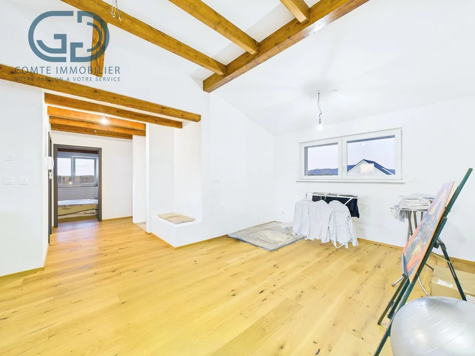 Villa a schiera ristrutturata di 7 pezzi